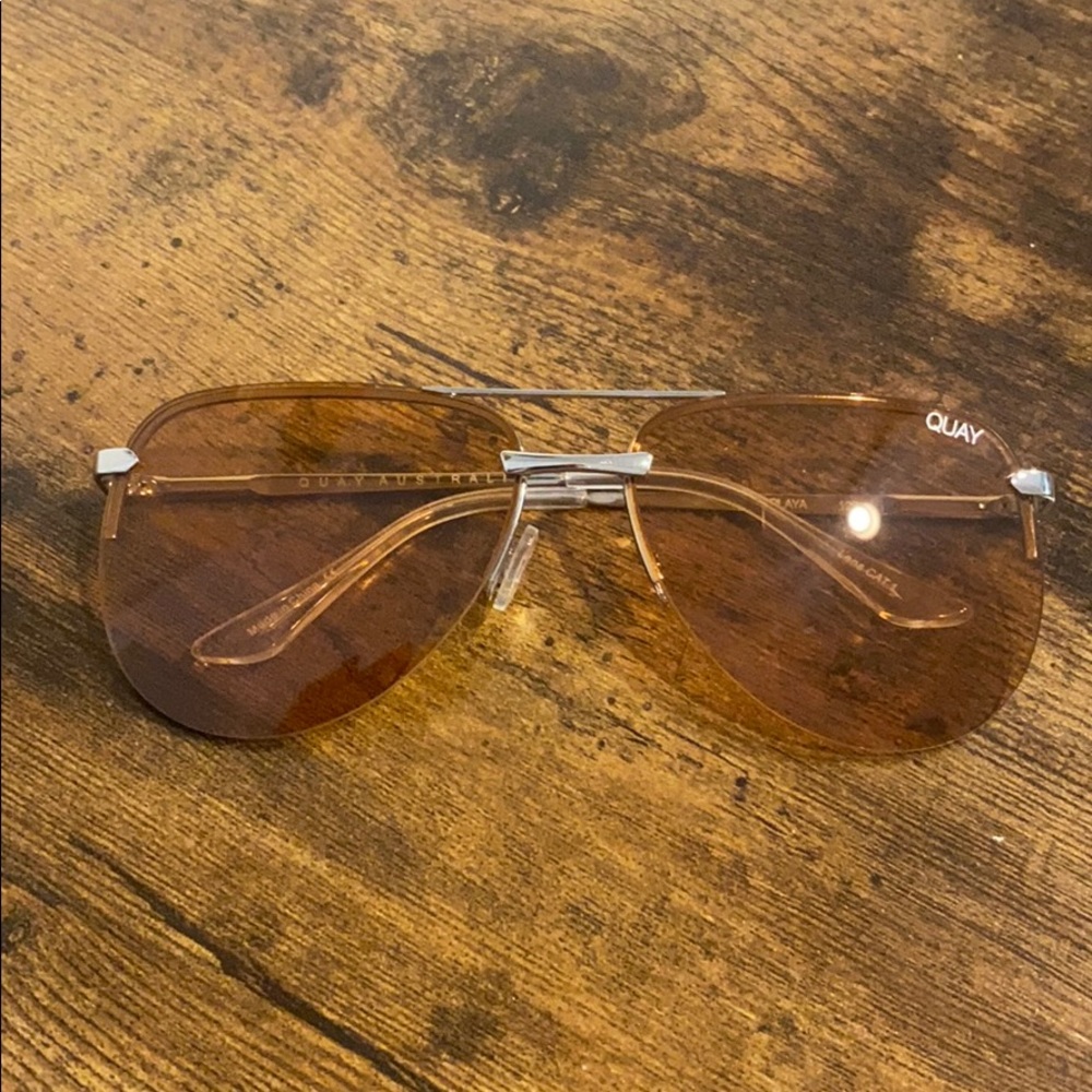 Quay Sunglasses (the playa 126: lens cat 1)